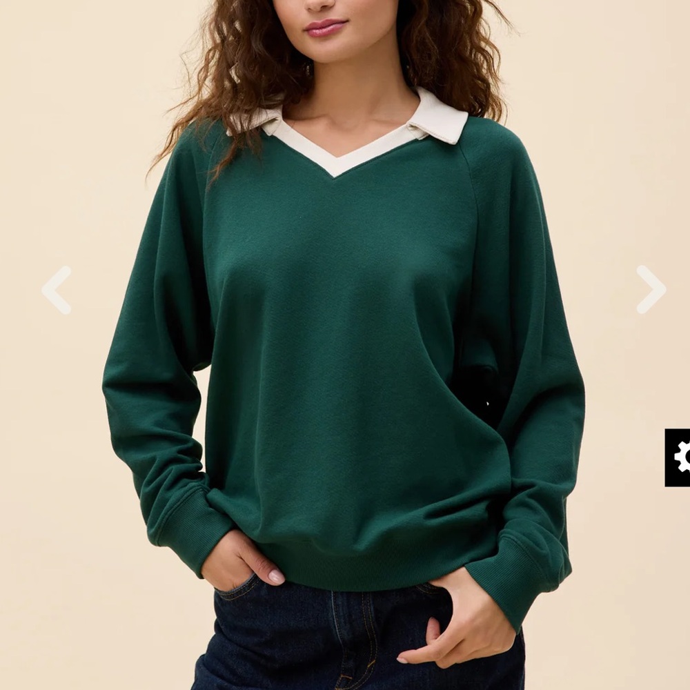 Green V-Neck Collared Women's Sweater